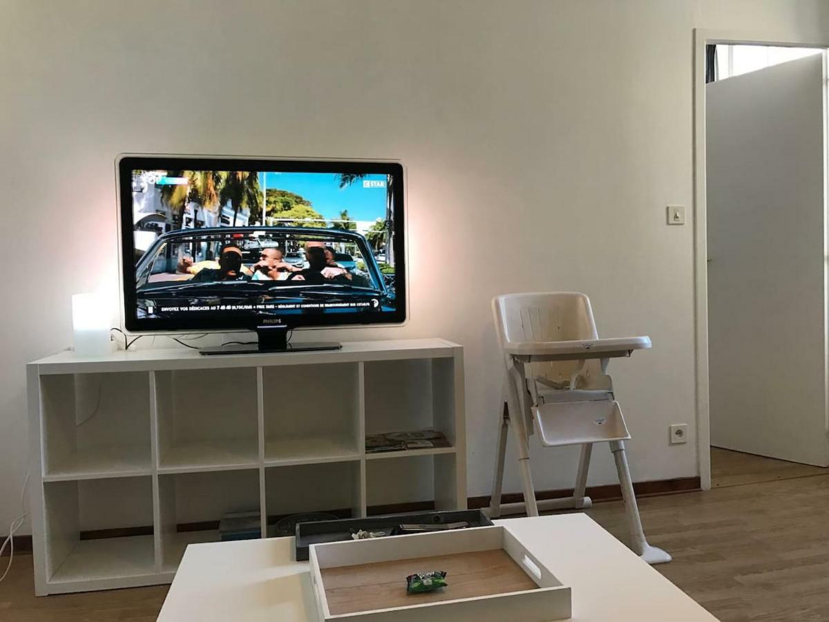 Appart Calme & Moderne Au Coeur De La Ville + Wifi La Rochelle  Ngoại thất bức ảnh